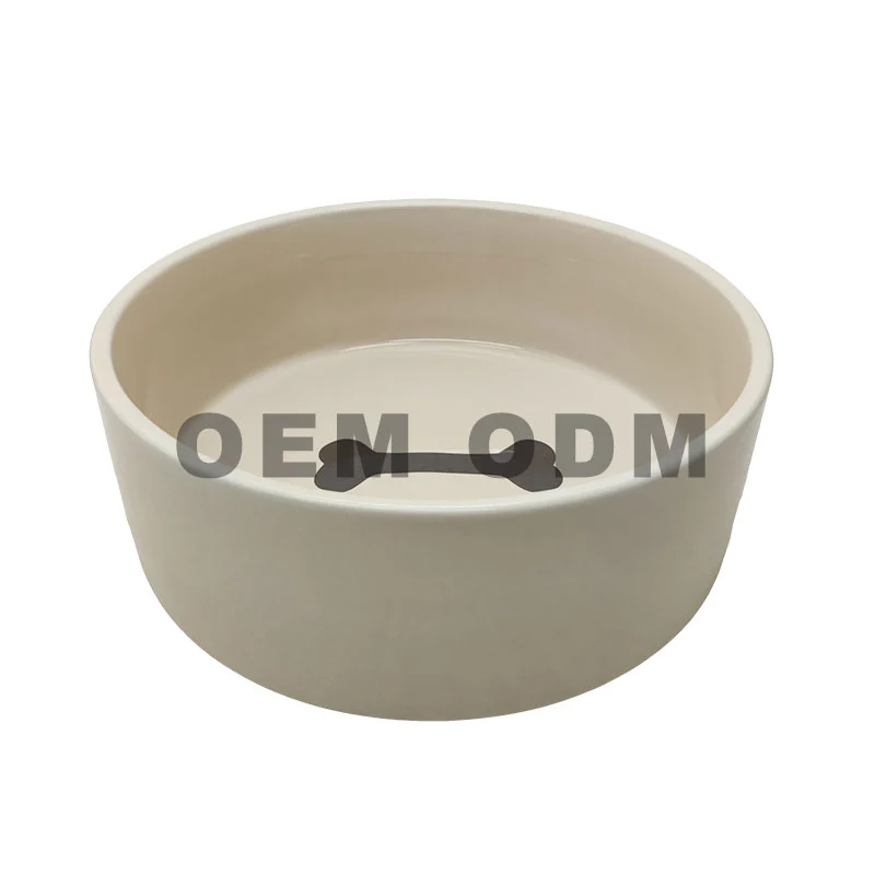 Tigela de cerâmica para comida de gato